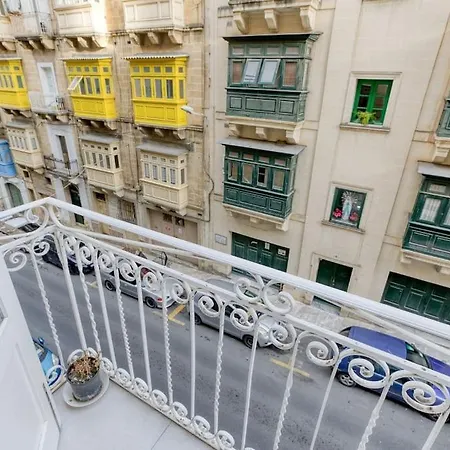 Cosy Apt With Balcony & Wifi In By 360 Estates Floriana