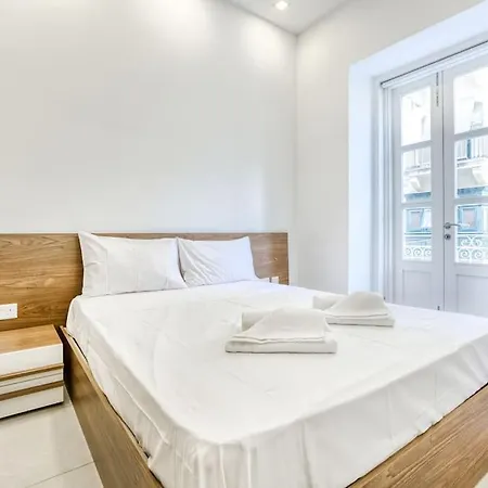 Cosy Apt With Balcony & Wifi In By 360 Estates Apartman